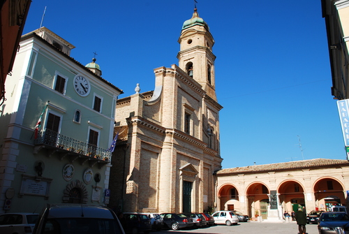 Apiro - Teatro Comunale